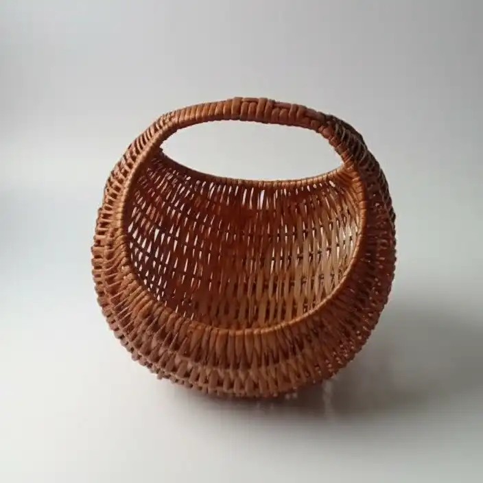 Round Bamboo Carry Basket