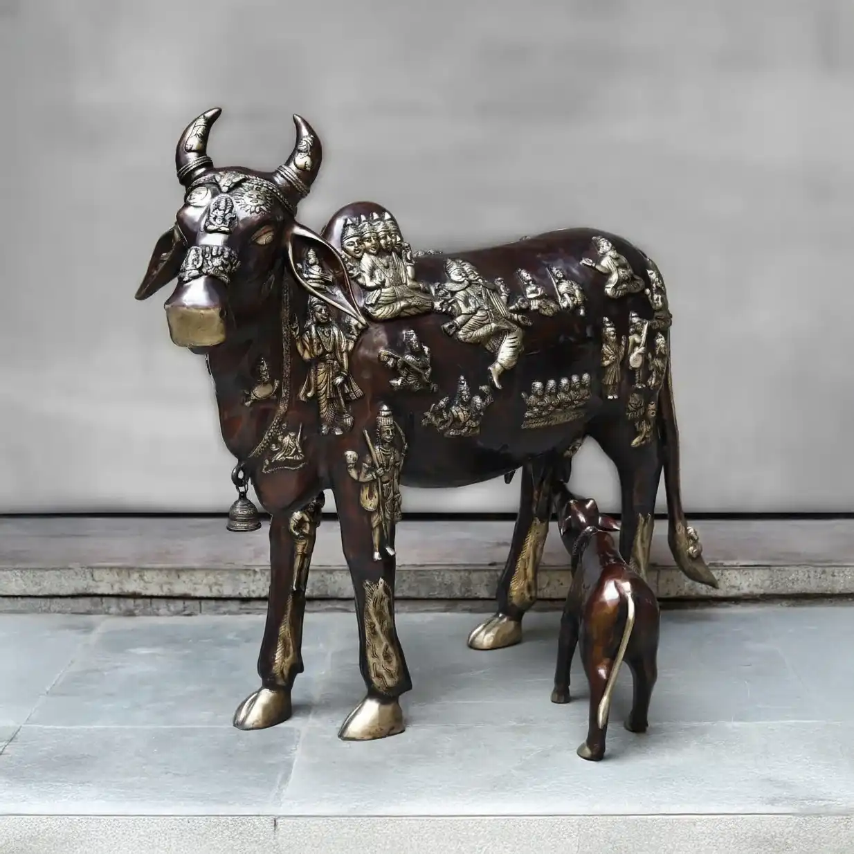 Kamdhenu Cow & Calf Brass Idol