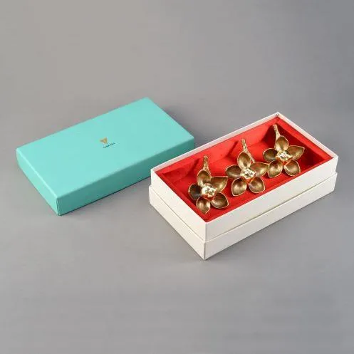 Woodrose Paper Weight